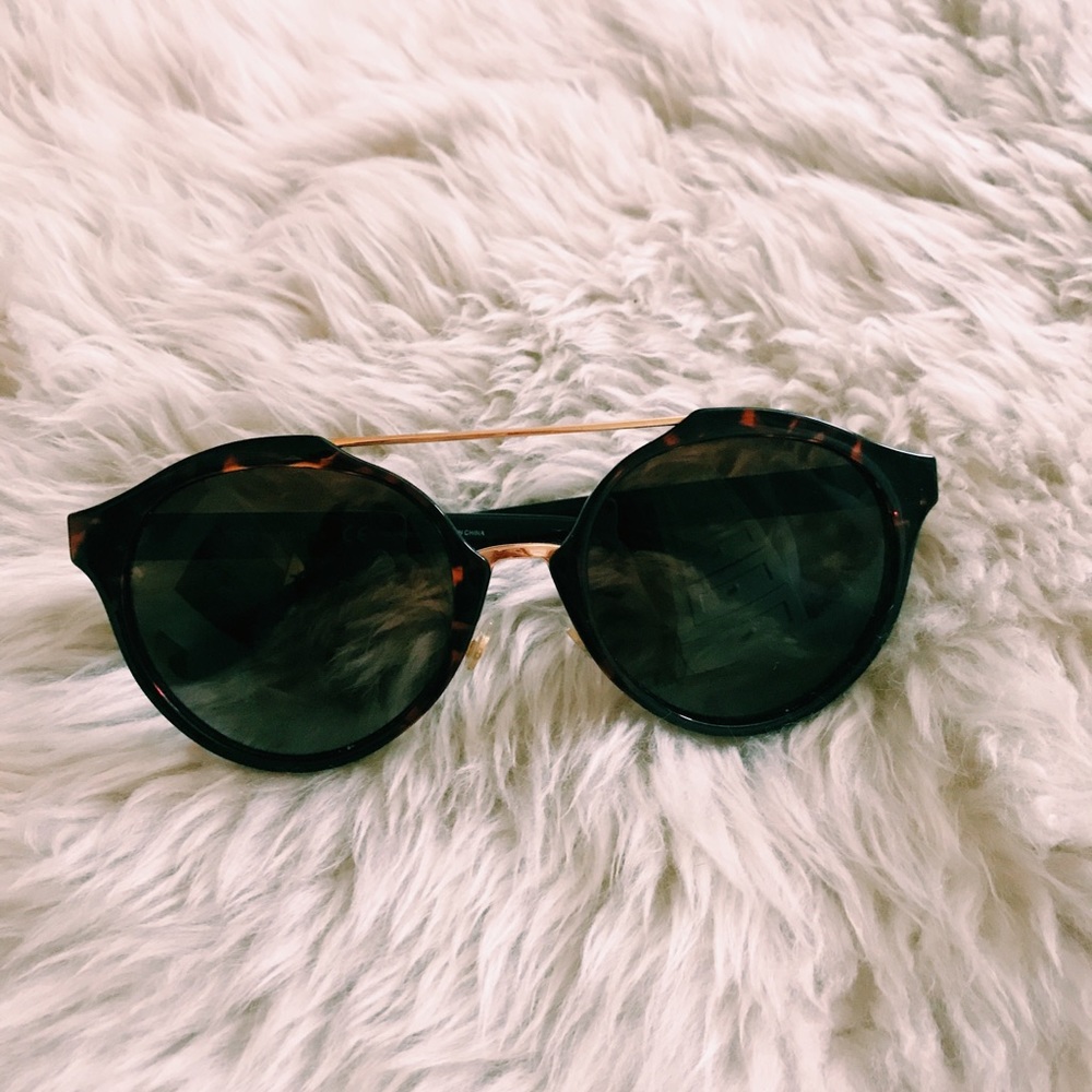 Tory Burch Sunnies!🤩🌞